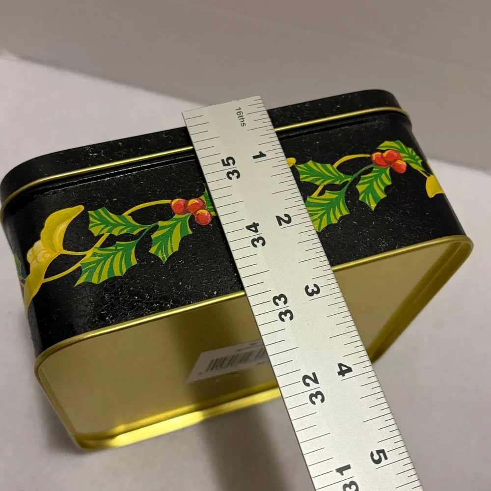 Hallmark christmas tin